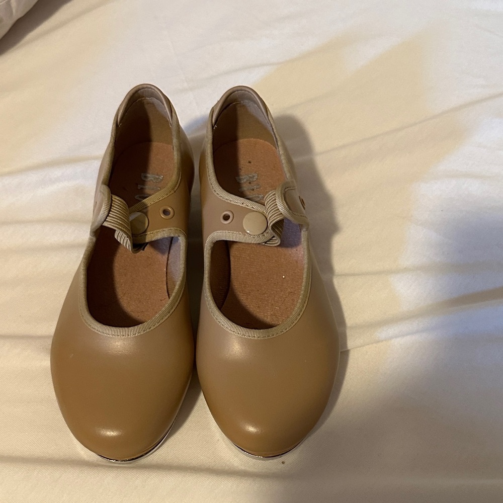 Kids tap dancing shoes
